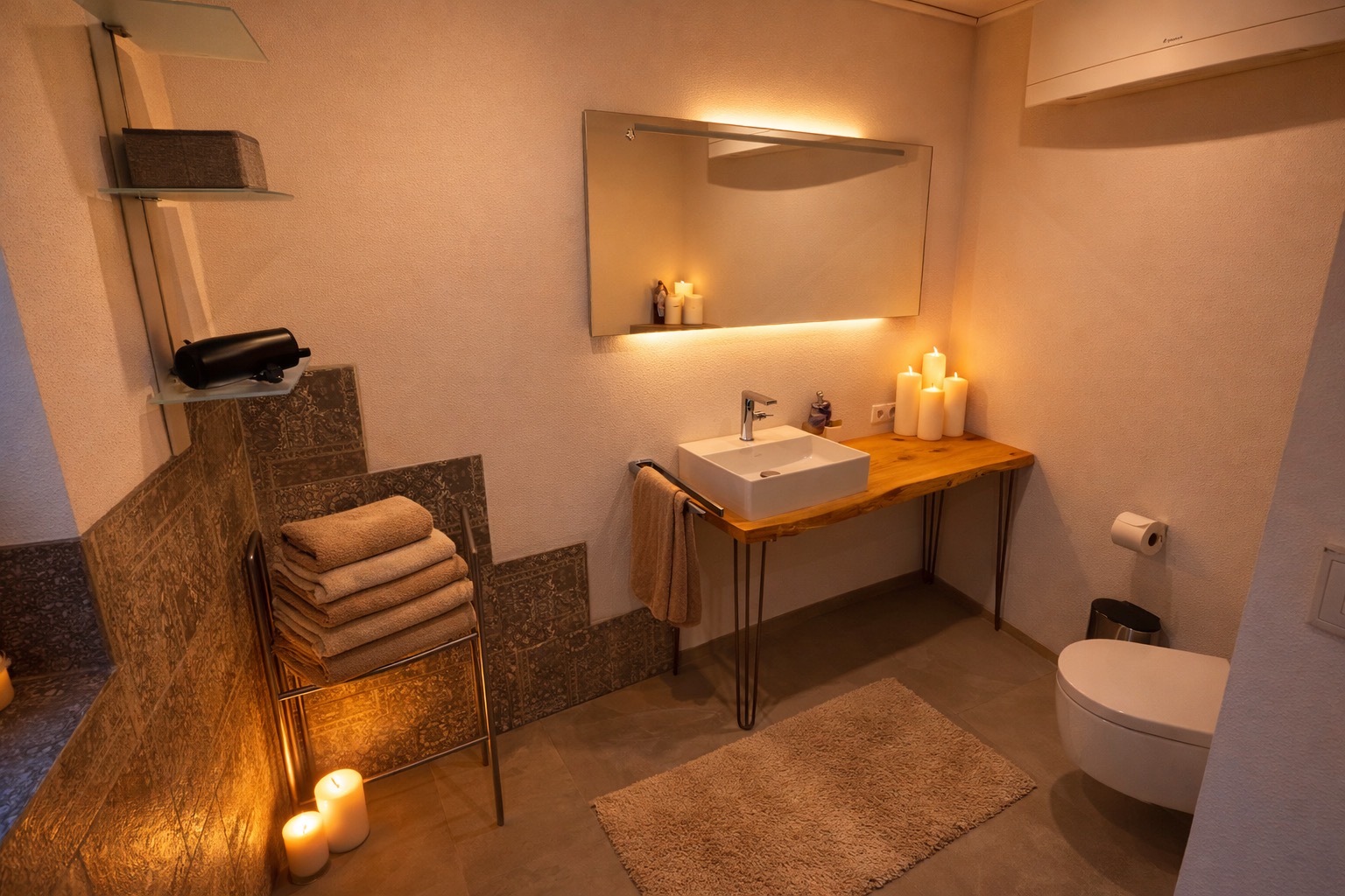 Badezimmer im Erdgeschoss